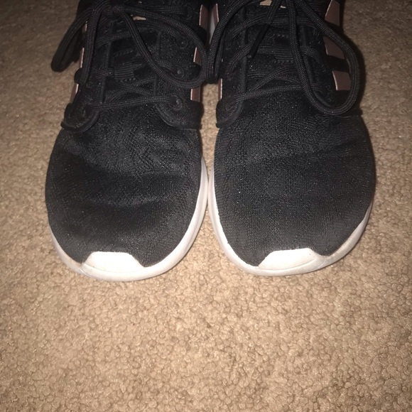 adidas cloud foam shoes! - Picture 5 of 8